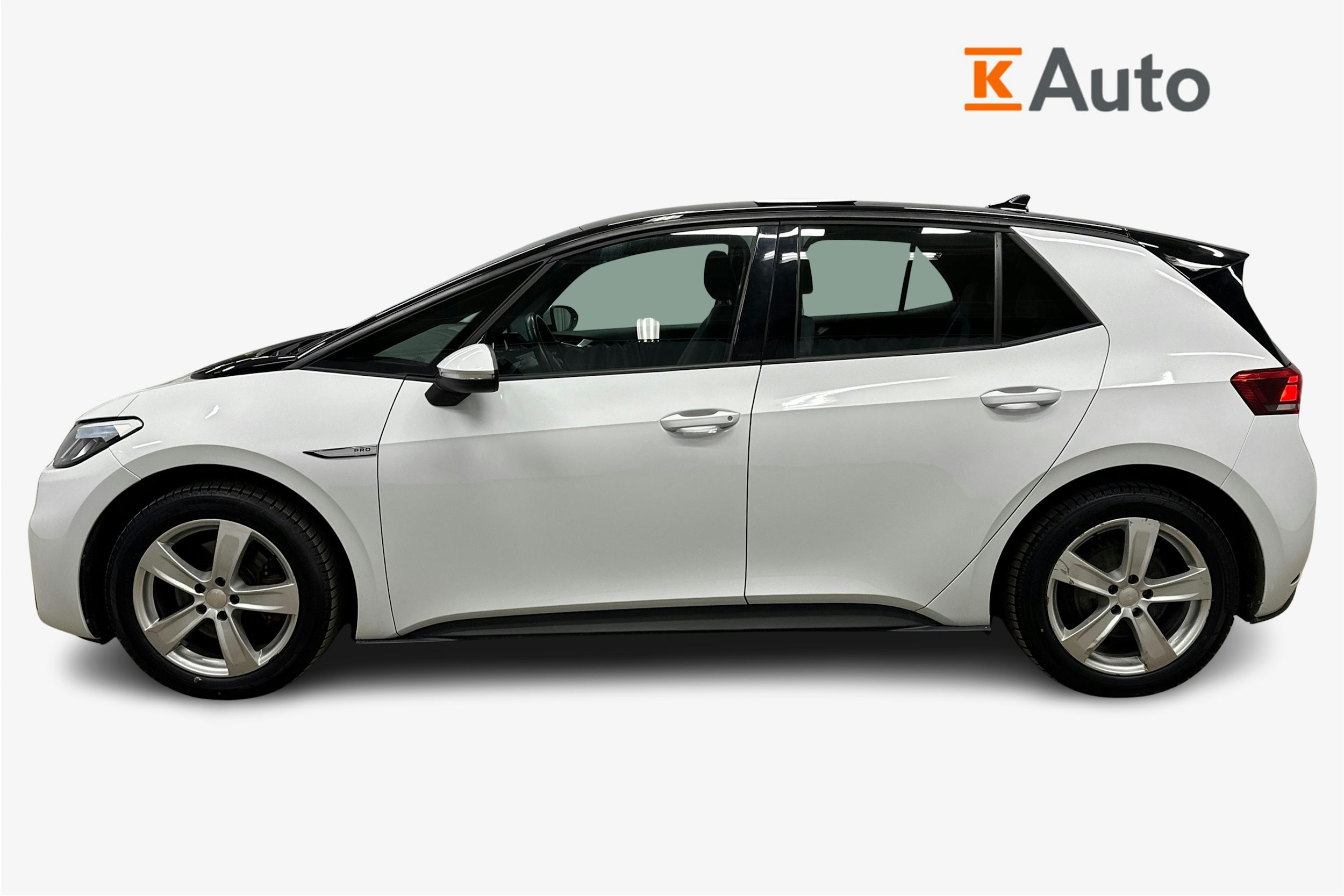 valkoinen Volkswagen ID.3 2022 kuva 6.