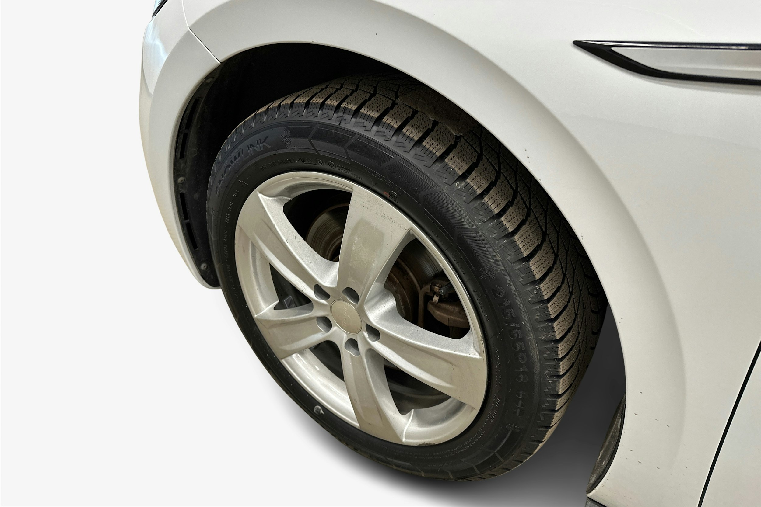 valkoinen Volkswagen ID.3 2022 kuva 11.