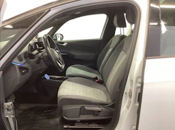valkoinen Volkswagen ID.3 2022 kuva 4.