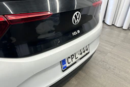 valkoinen Volkswagen ID.3 2022 kuva 25.