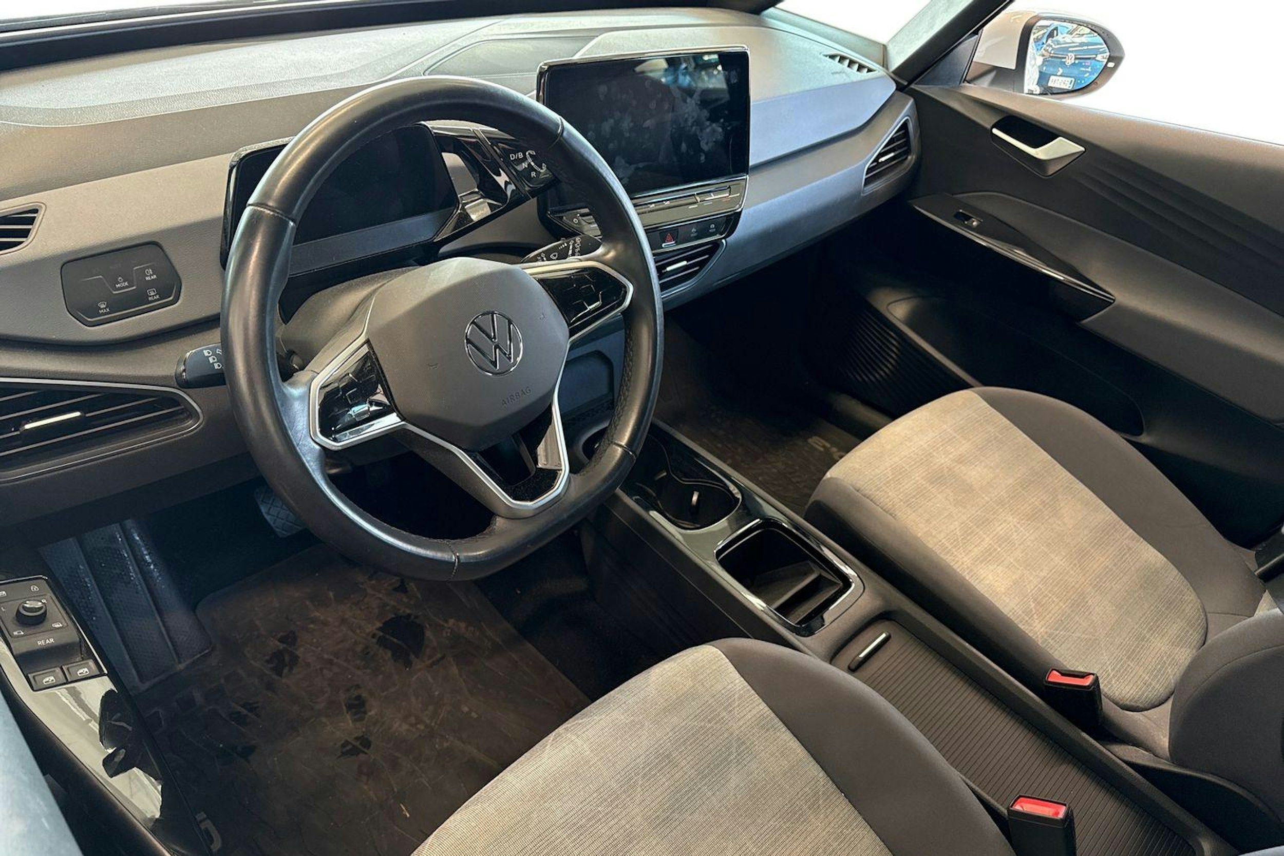 valkoinen Volkswagen ID.3 2022 kuva 3.