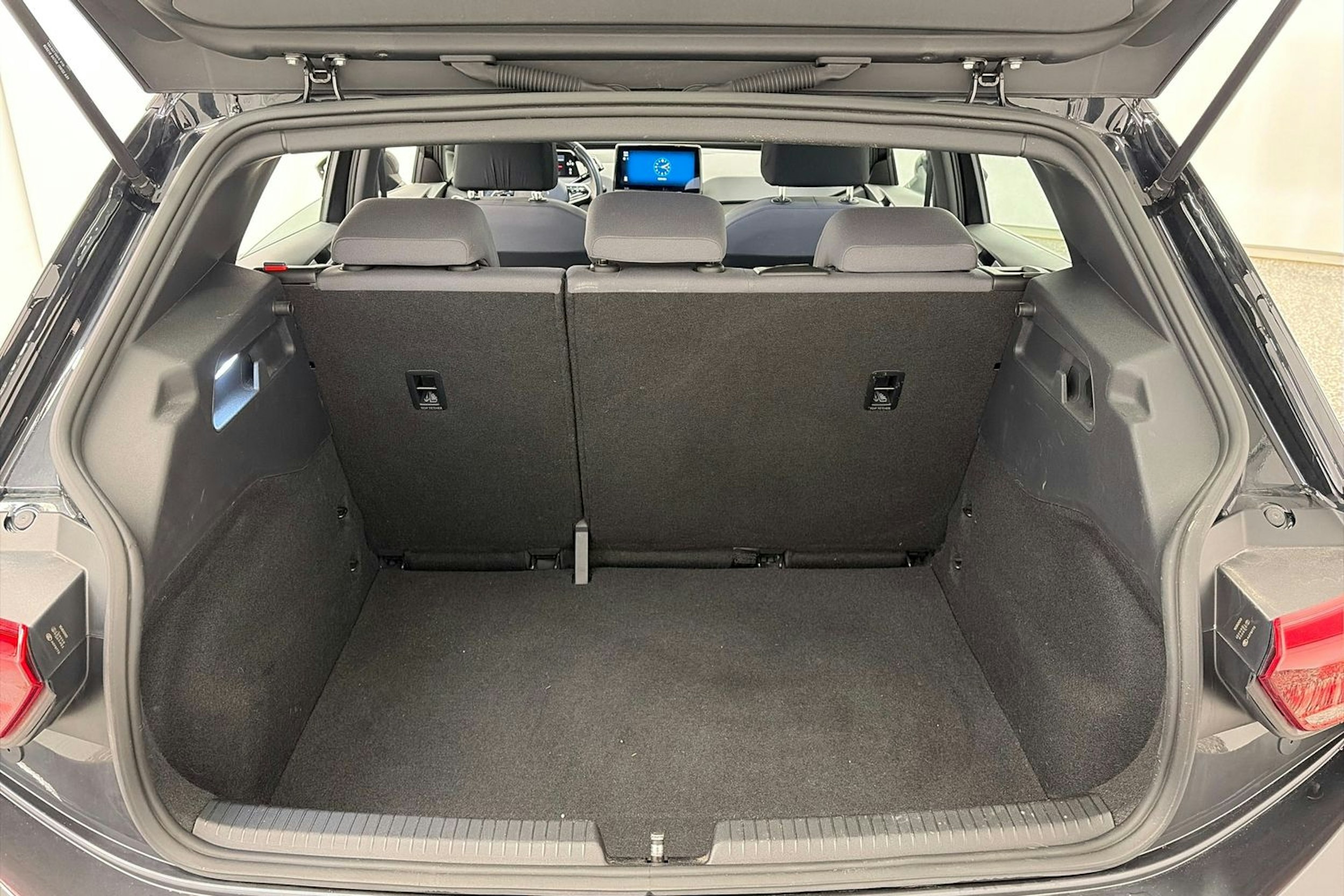 met. harmaa Volkswagen ID.3 2022 kuva 14.