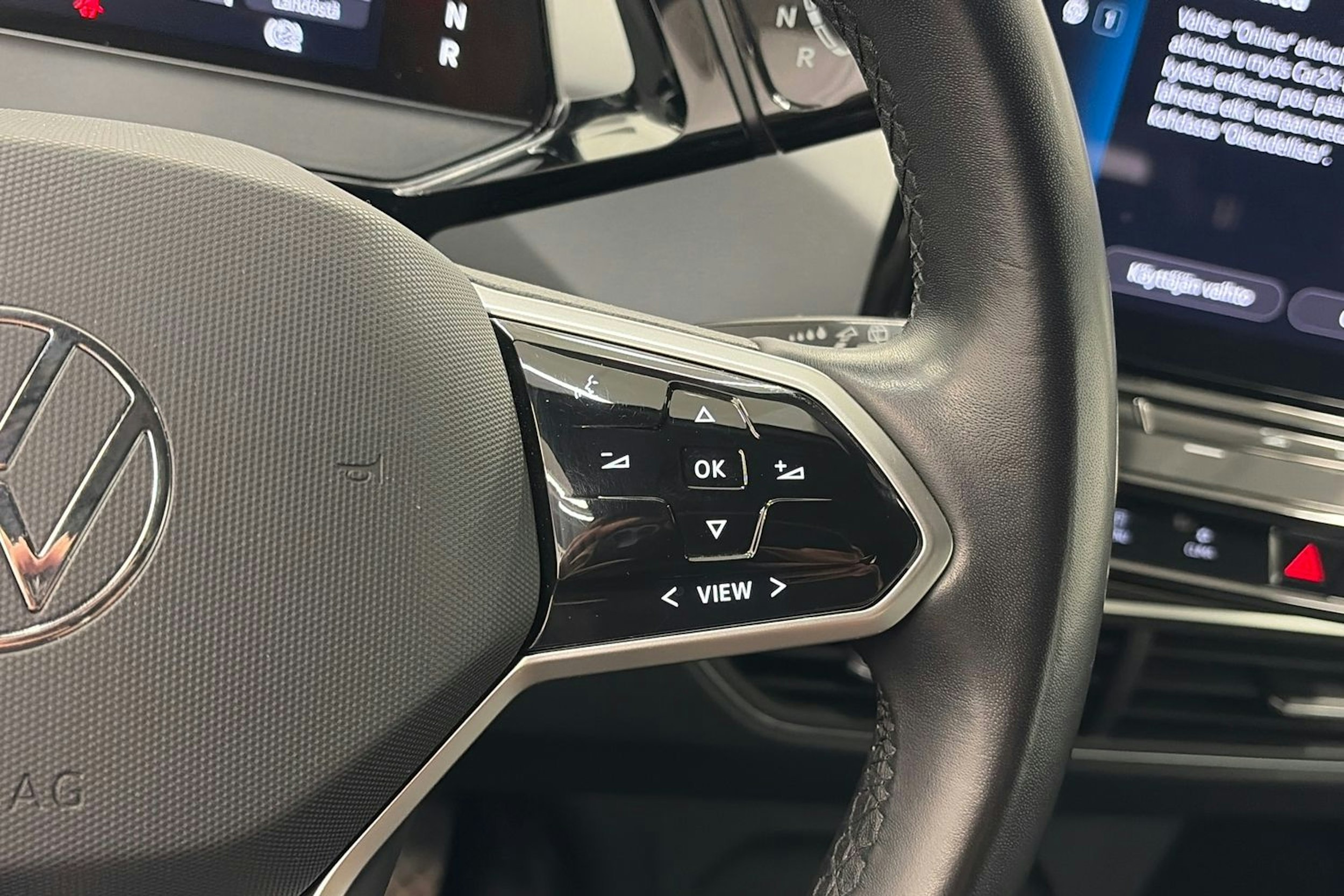 met. harmaa Volkswagen ID.3 2022 kuva 18.