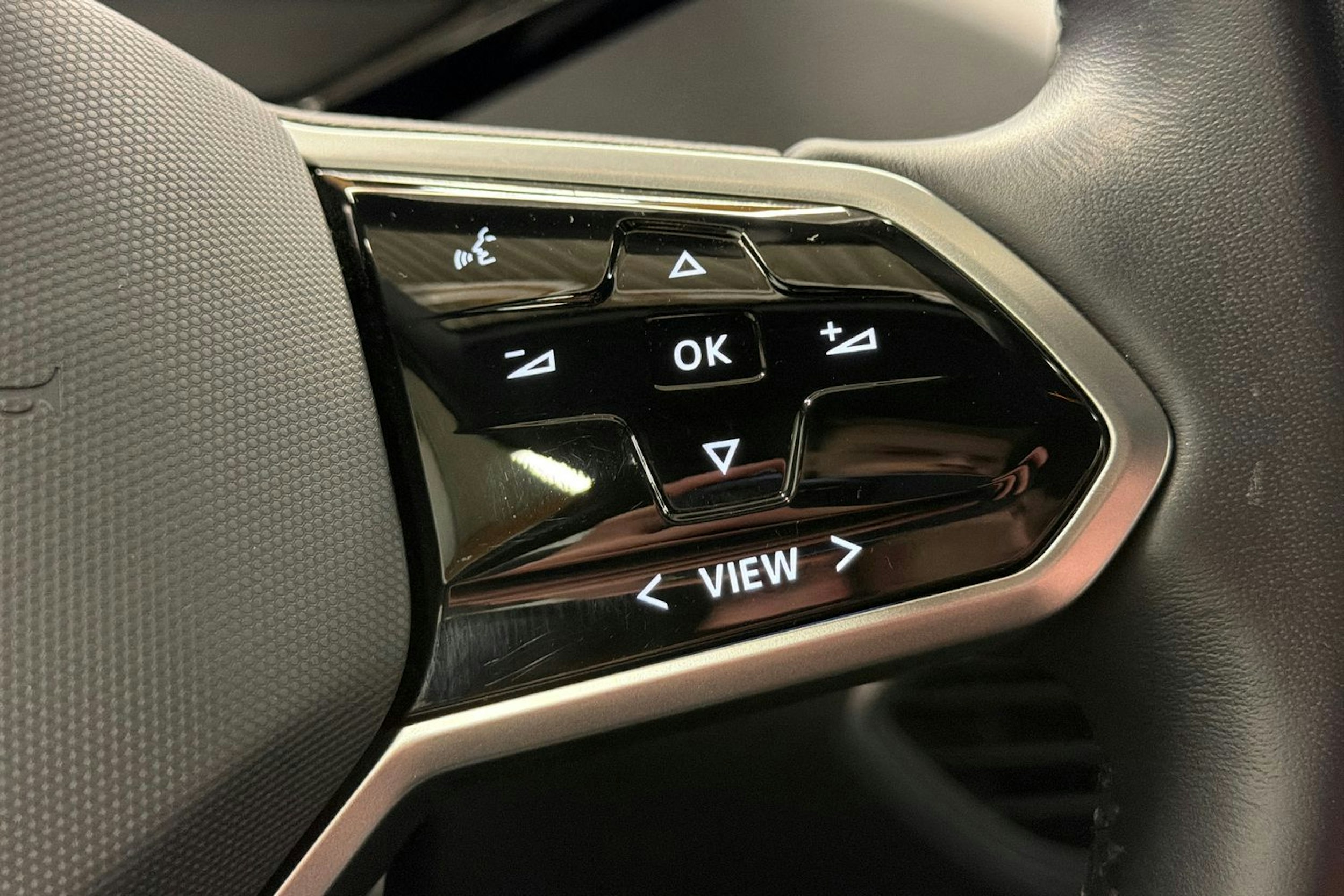 harmaa Volkswagen ID.3 2022 kuva 15.