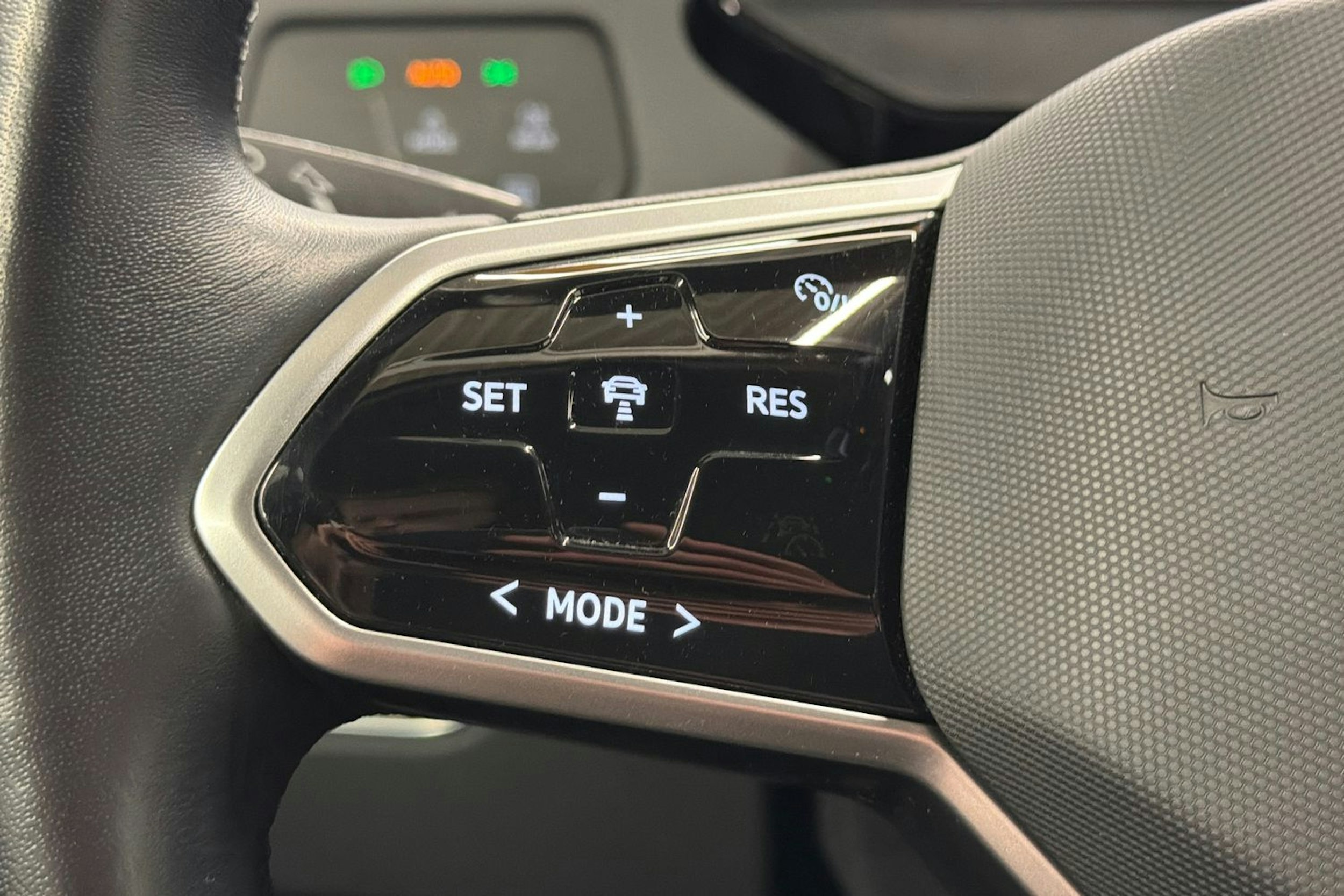 harmaa Volkswagen ID.3 2022 kuva 16.