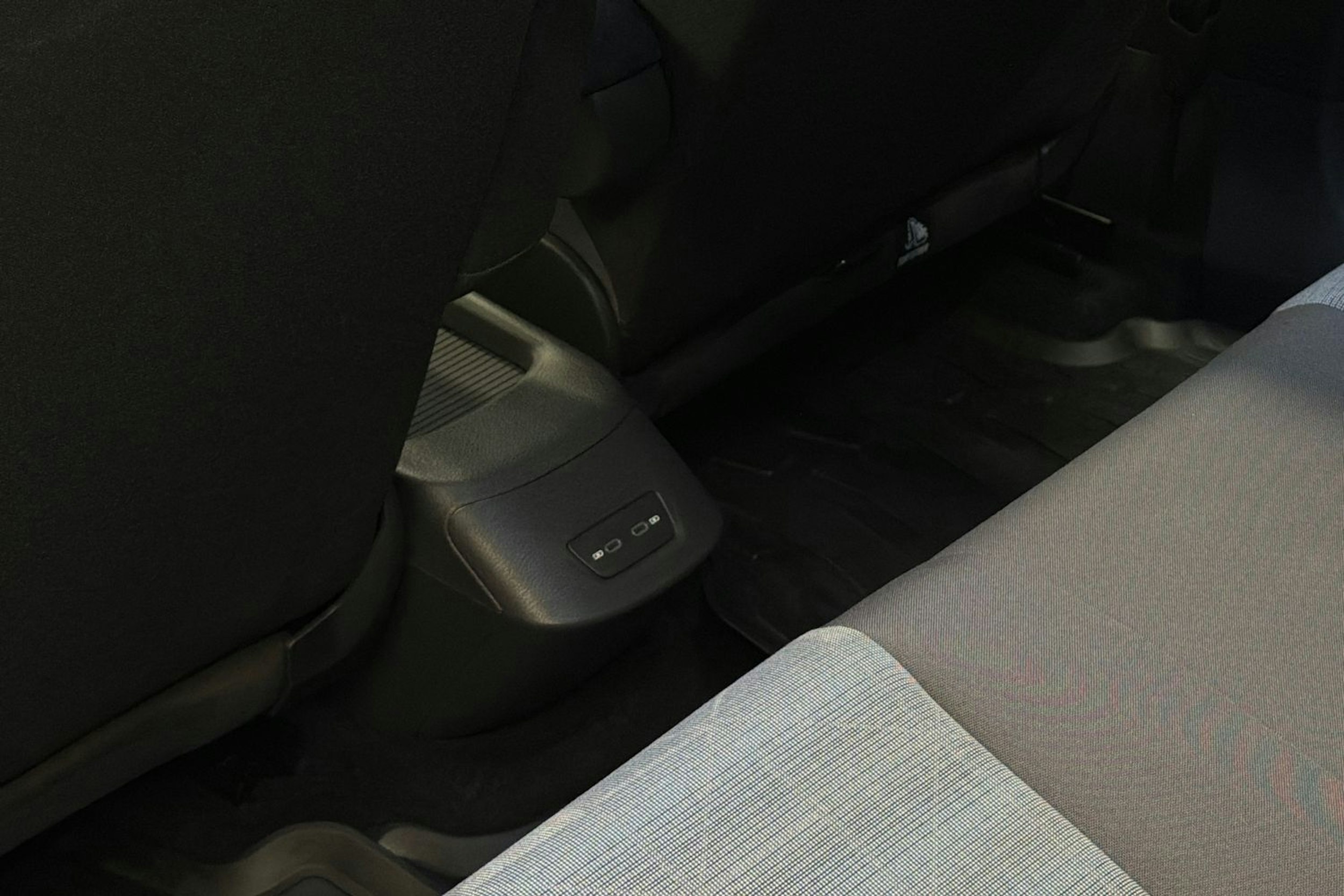 harmaa Volkswagen ID.3 2022 kuva 26.