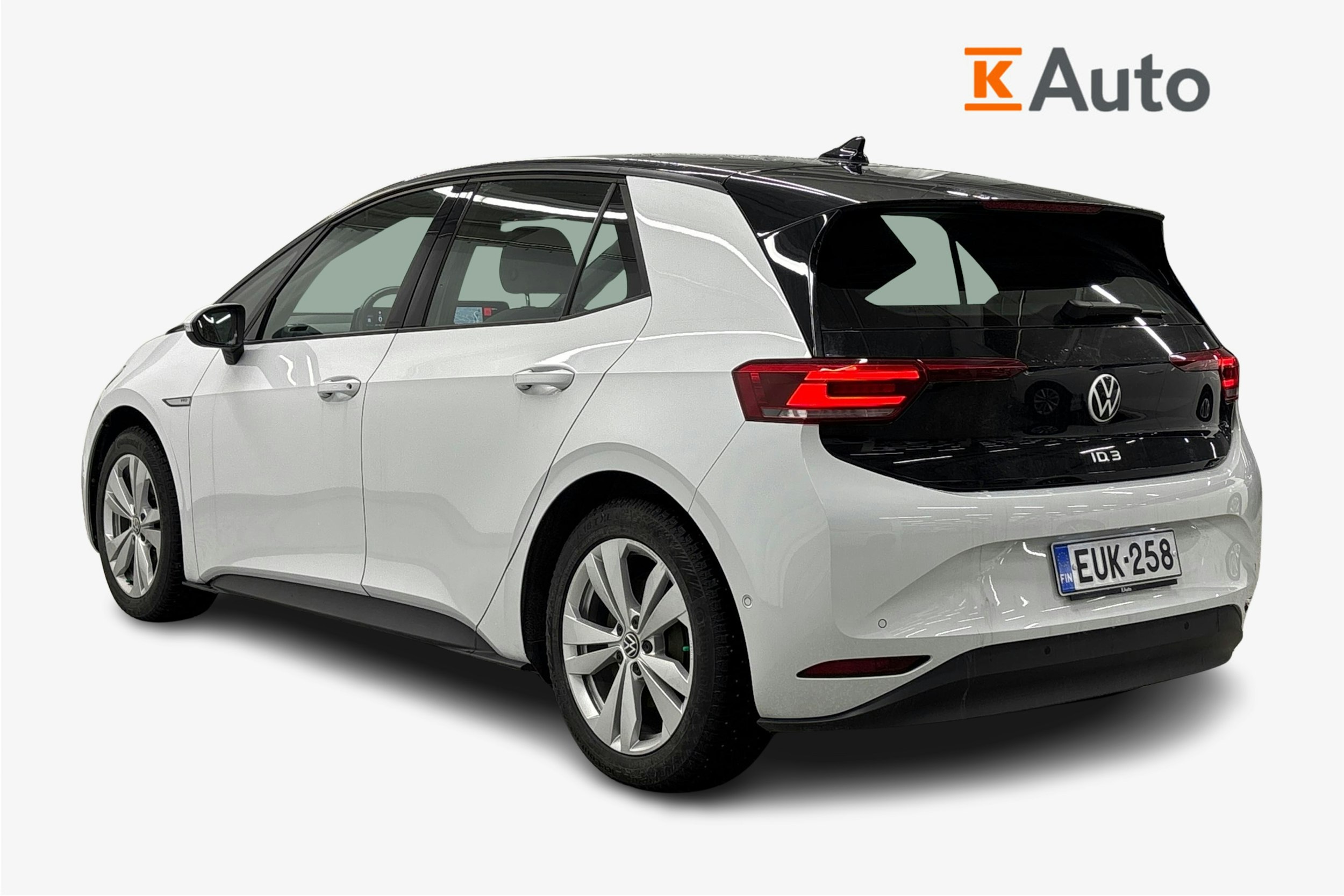 valkoinen Volkswagen ID.3 2022 kuva 2.
