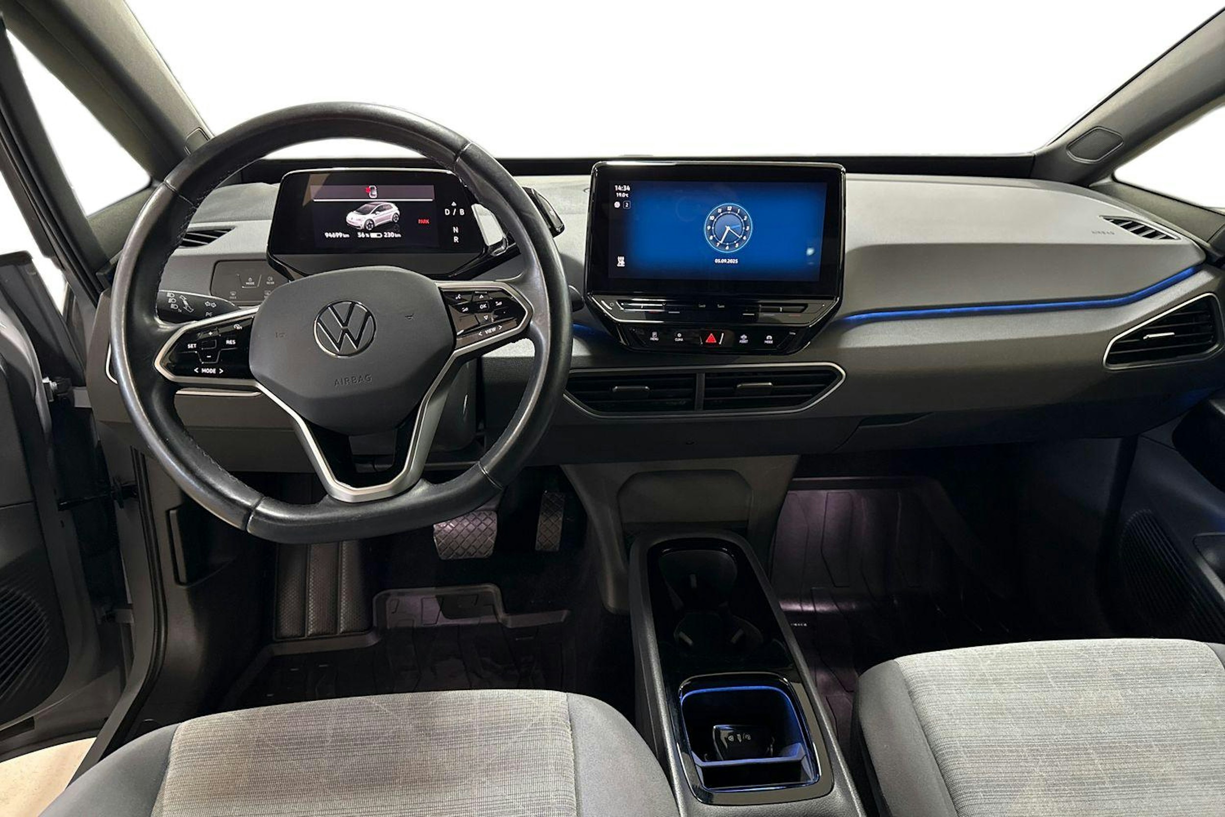 harmaa Volkswagen ID.3 2022 kuva 9.