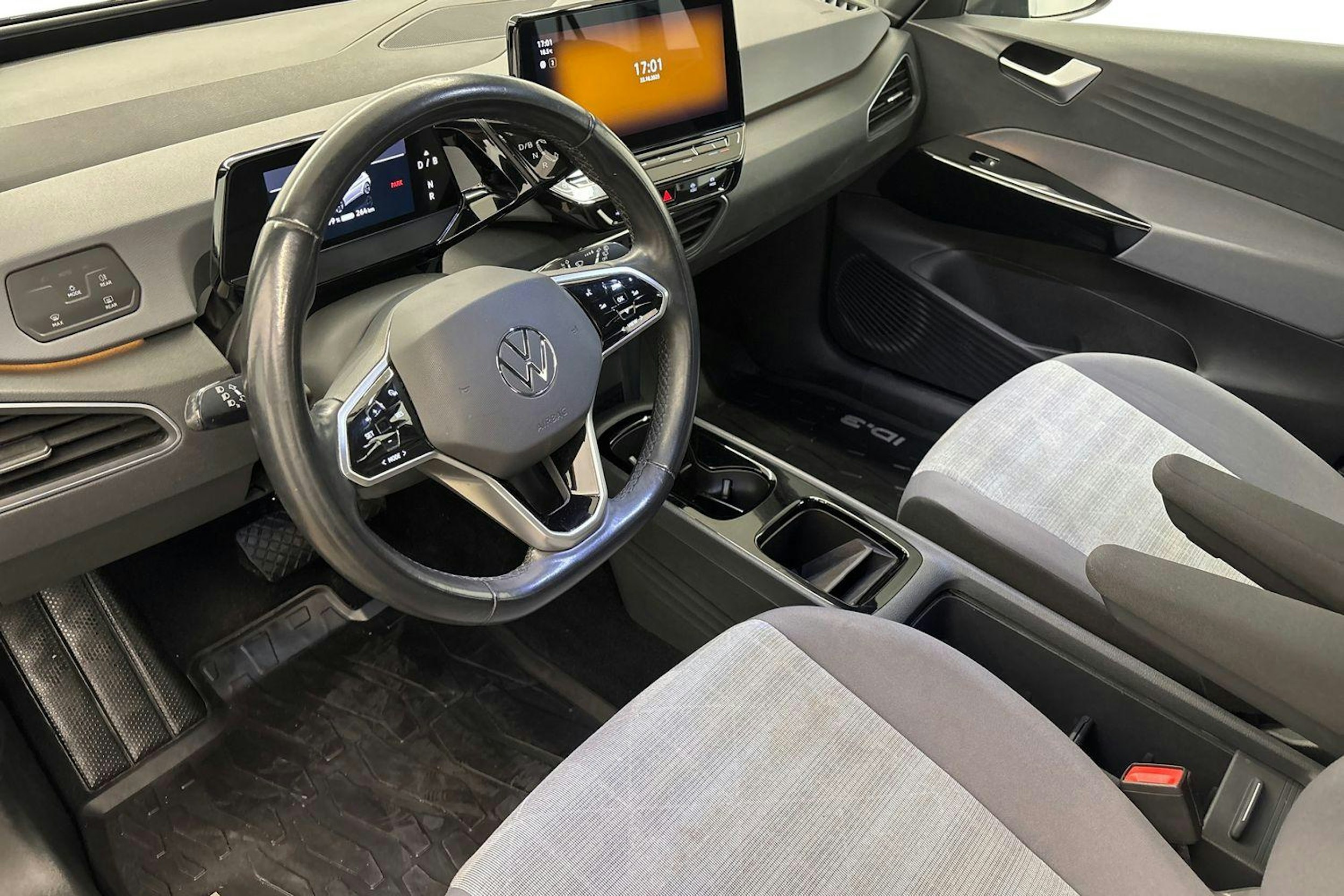 sininen Volkswagen ID.3 2022 kuva 7.