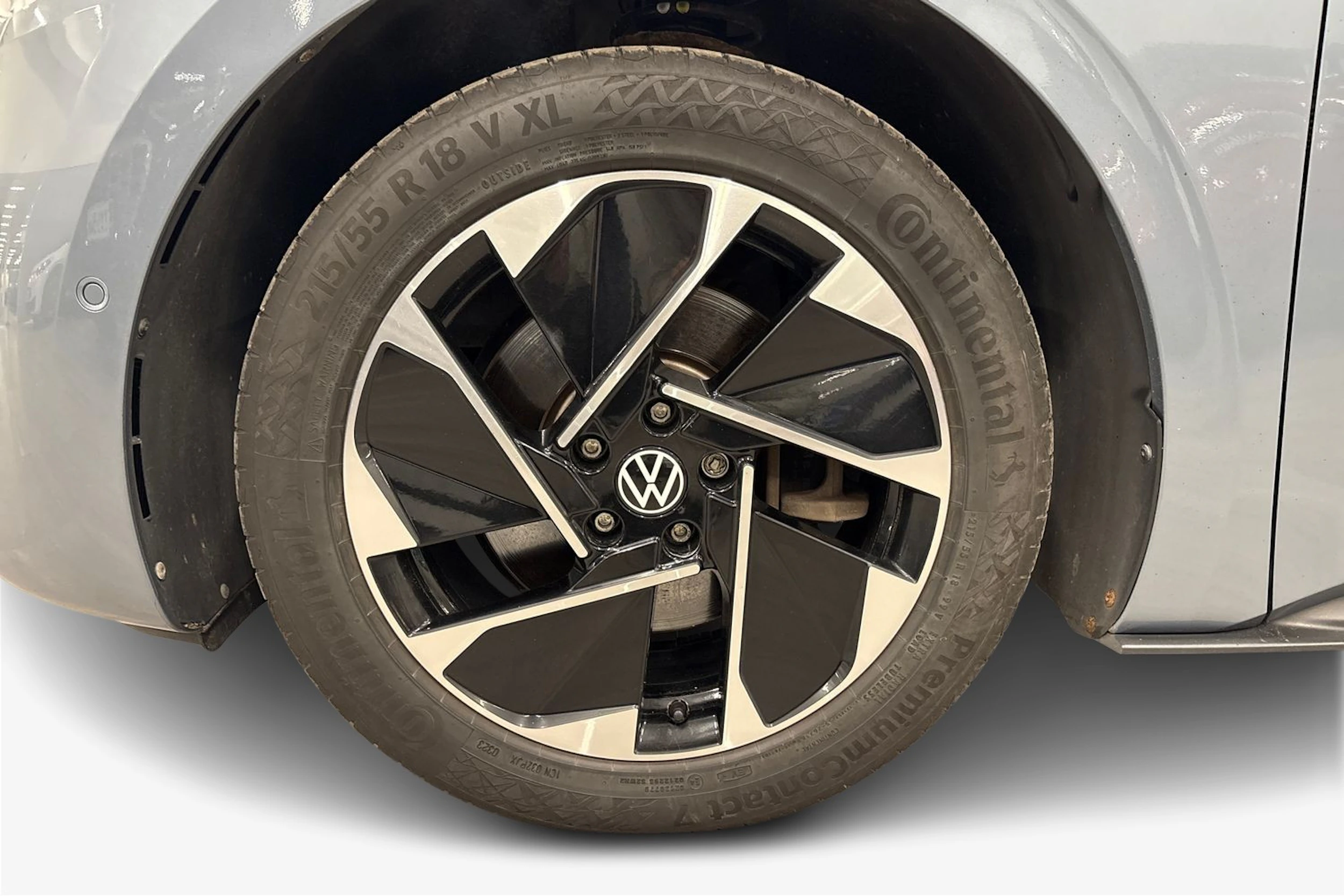 sininen Volkswagen ID.3 2022 kuva 9.