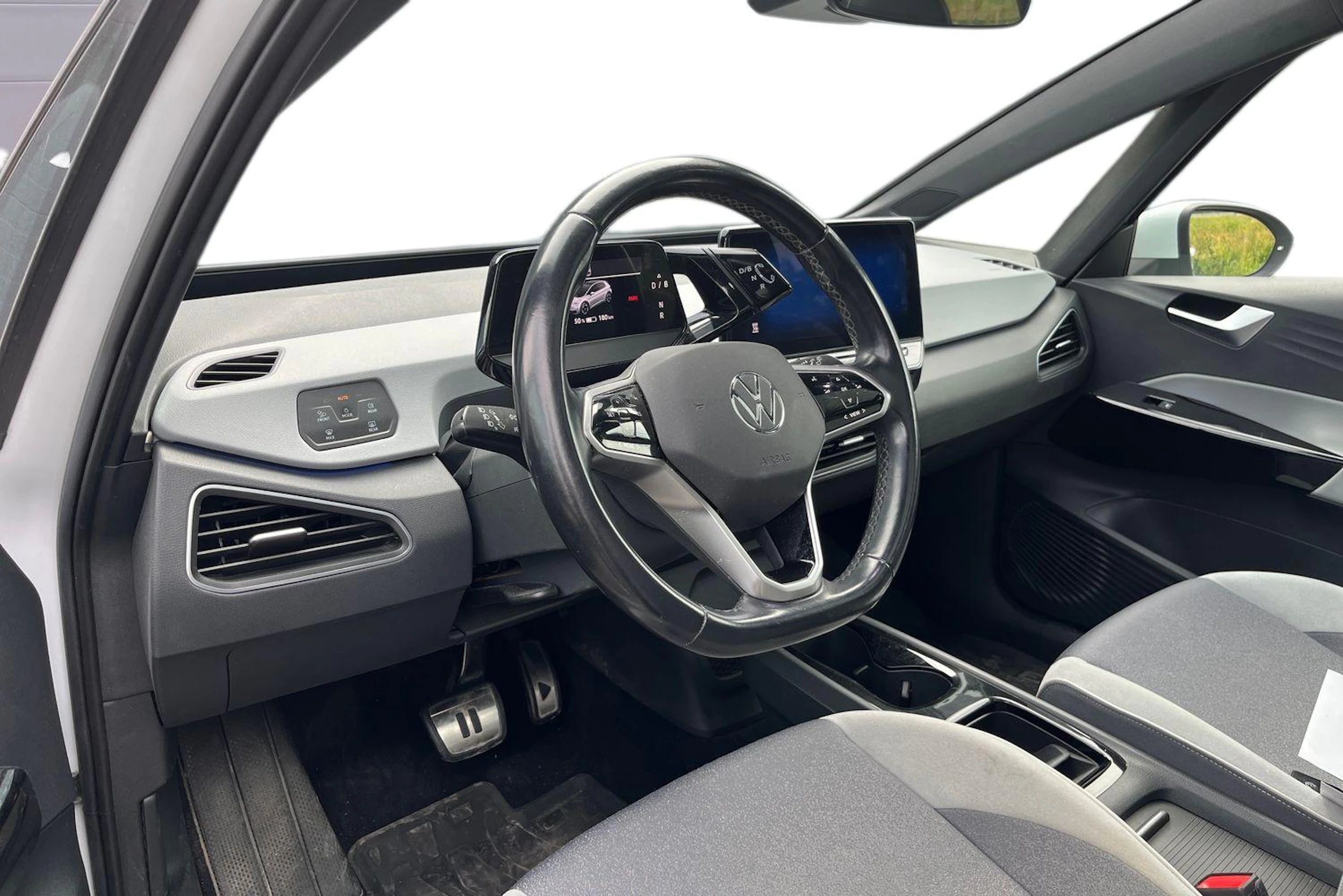 valkoinen Volkswagen ID.3 2022 kuva 3.