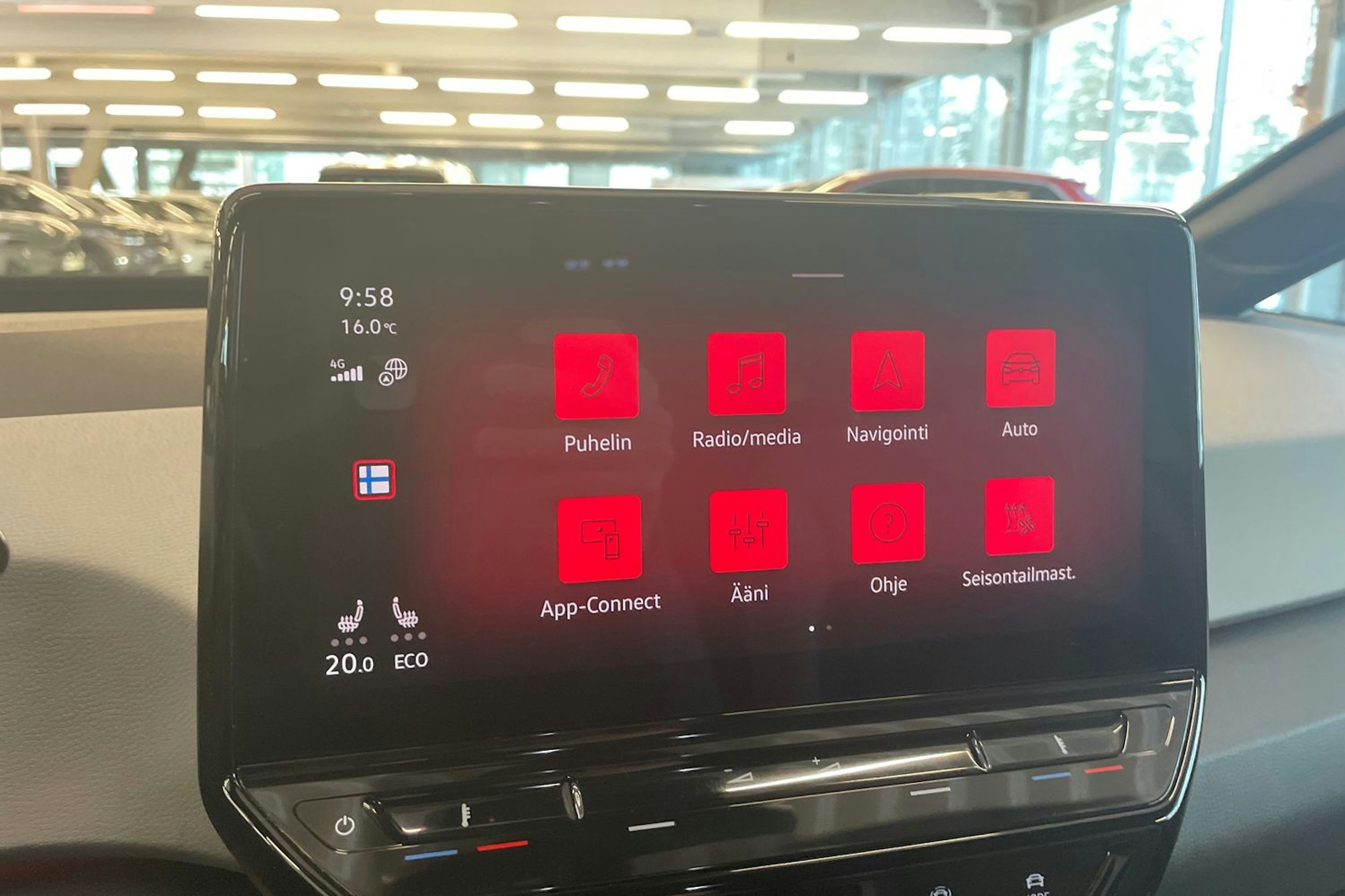 harmaa Volkswagen ID.3 2022 kuva 15.