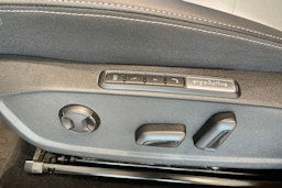 harmaa Volkswagen ID.3 2022 kuva 12.