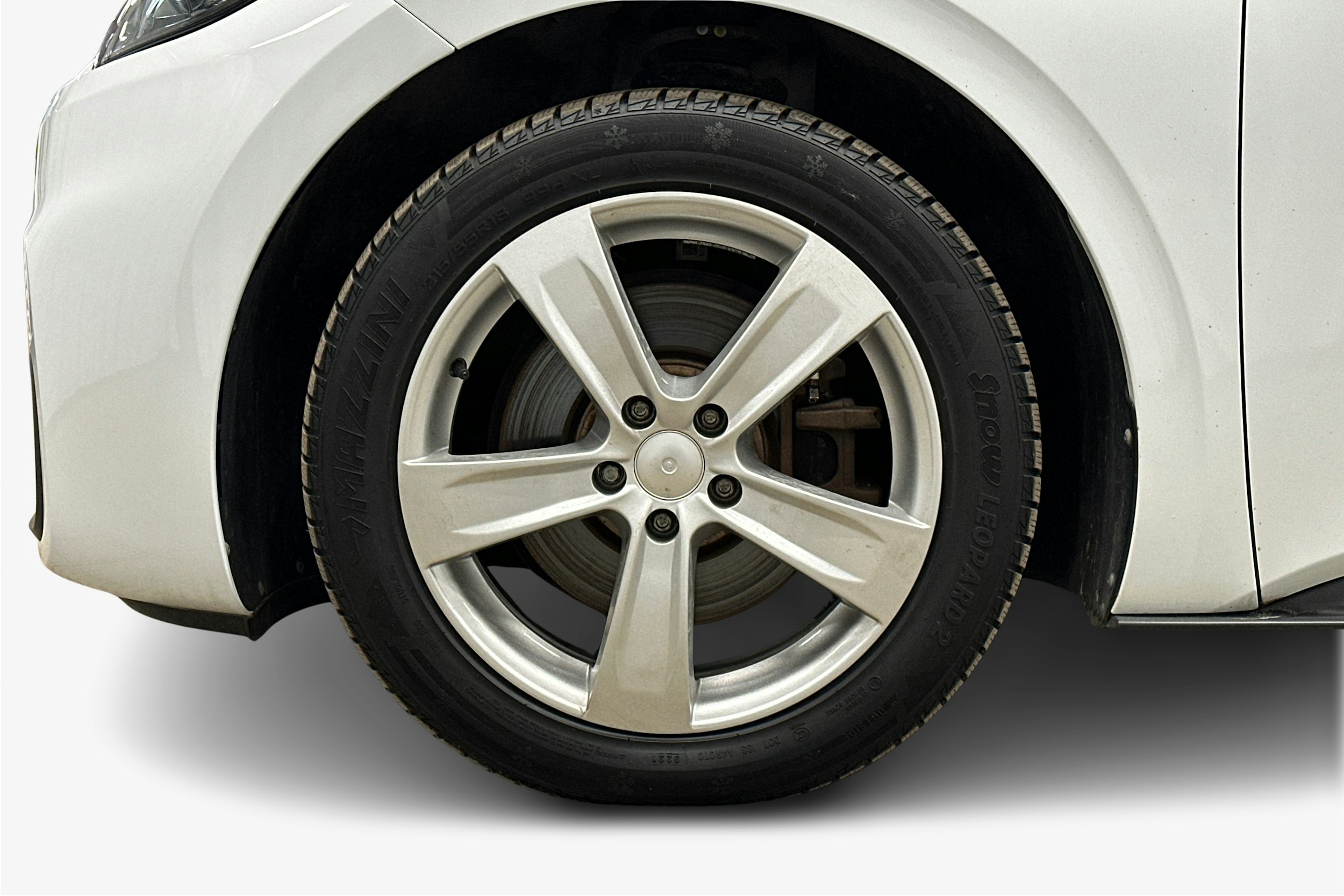 valkoinen Volkswagen ID.3 2022 kuva 11.