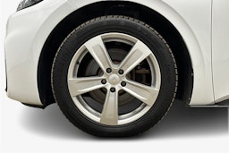 valkoinen Volkswagen ID.3 2022 kuva 11.