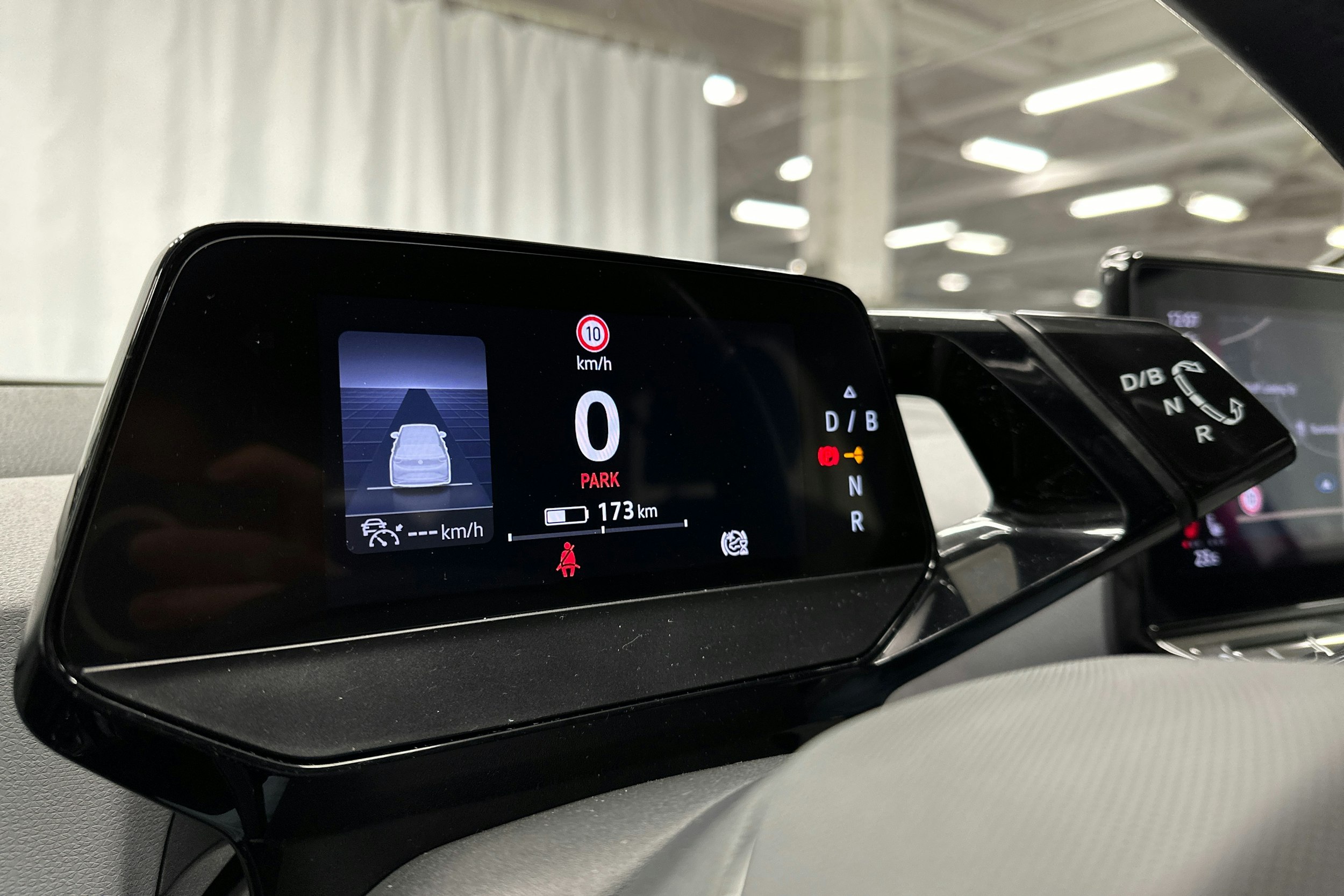 valkoinen Volkswagen ID.3 2022 kuva 19.