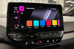 valkoinen Volkswagen ID.3 2022 kuva 20.