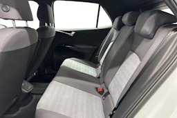 valkoinen Volkswagen ID.3 2022 kuva 10.