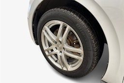 valkoinen Volkswagen ID.3 2022 kuva 11.