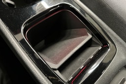 valkoinen Volkswagen ID.3 2022 kuva 26.