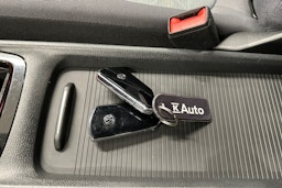 valkoinen Volkswagen ID.3 2022 kuva 29.