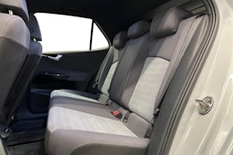 valkoinen Volkswagen ID.3 2022 kuva 10.