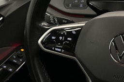 valkoinen Volkswagen ID.3 2022 kuva 17.