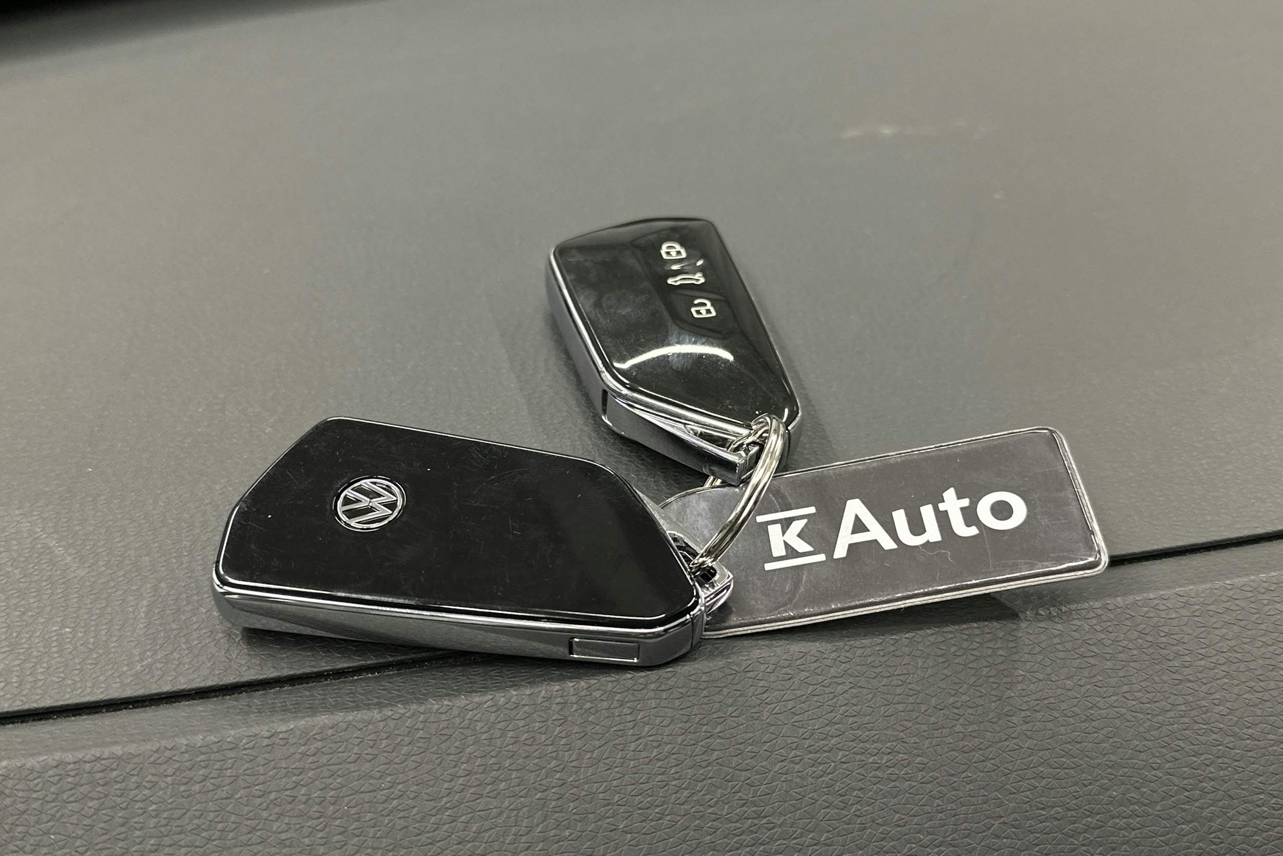 valkoinen Volkswagen ID.3 2022 kuva 29.