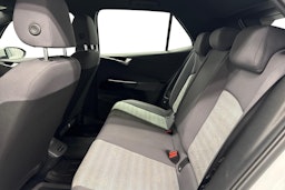 valkoinen Volkswagen ID.3 2022 kuva 10.