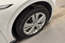 valkoinen Volkswagen ID.3 2022 kuva 13.