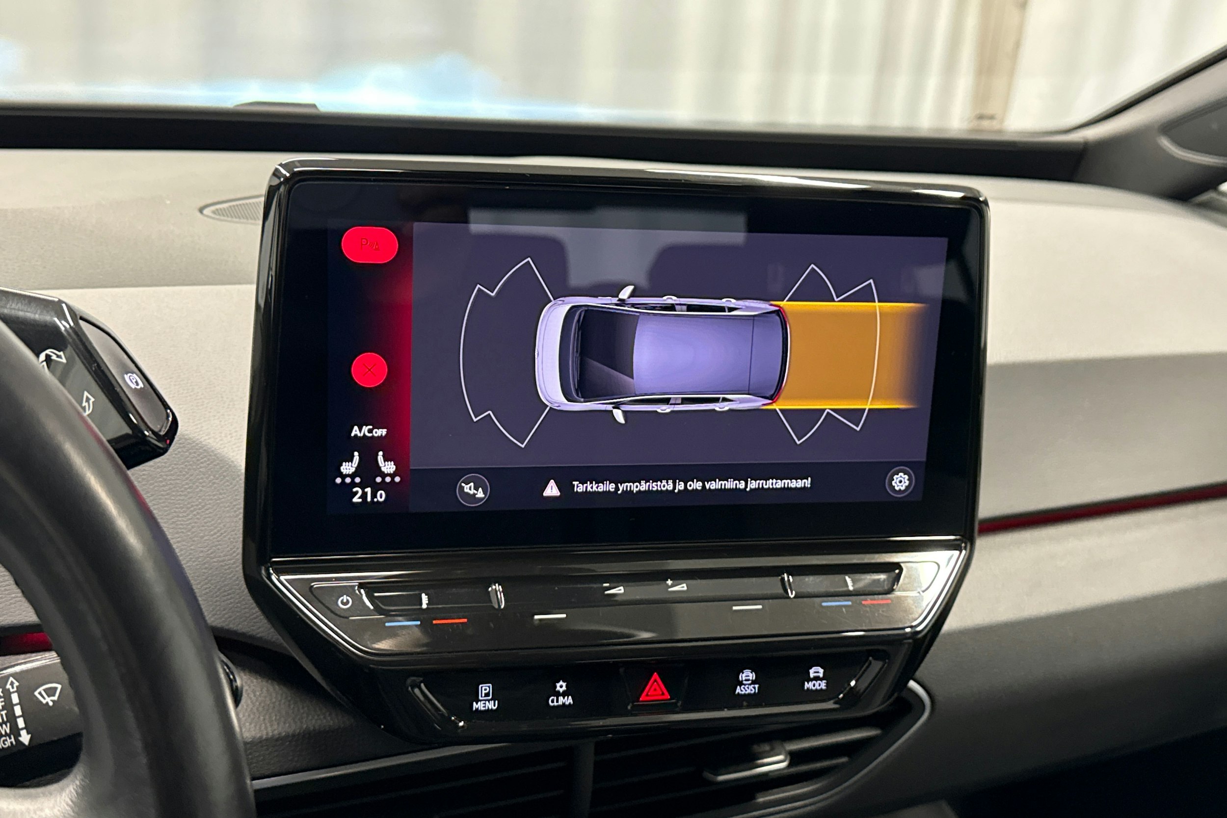 valkoinen Volkswagen ID.3 2022 kuva 18.