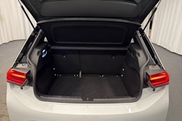 valkoinen Volkswagen ID.3 2022 kuva 27.