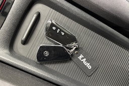 valkoinen Volkswagen ID.3 2022 kuva 28.