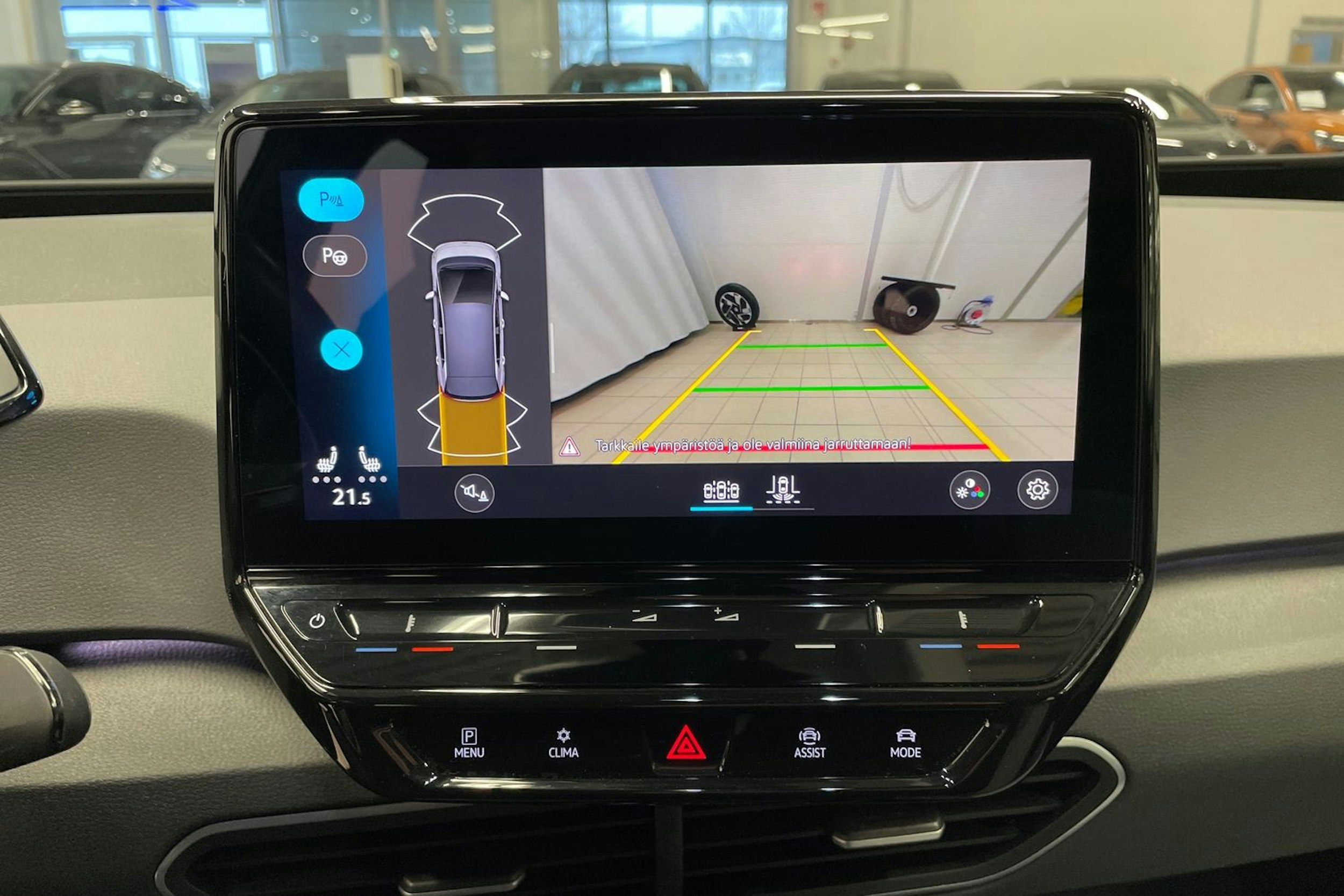 Valkoinen Volkswagen ID.3 2022 kuva 17.