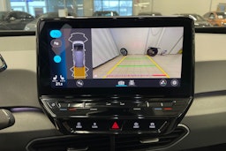 Valkoinen Volkswagen ID.3 2022 kuva 17.