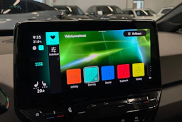 Valkoinen Volkswagen ID.3 2022 kuva 27.