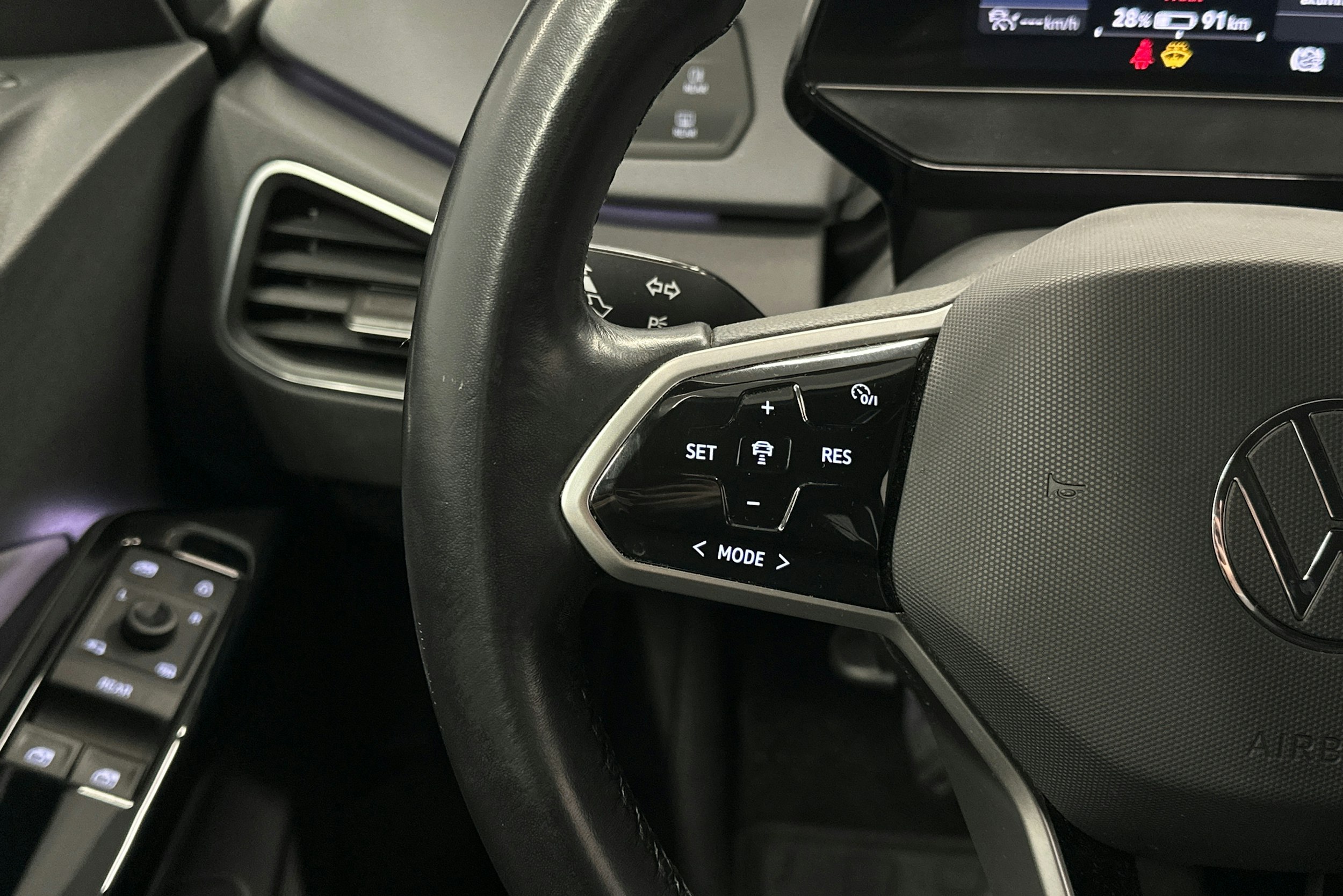 harmaa Volkswagen ID.3 2022 kuva 14.