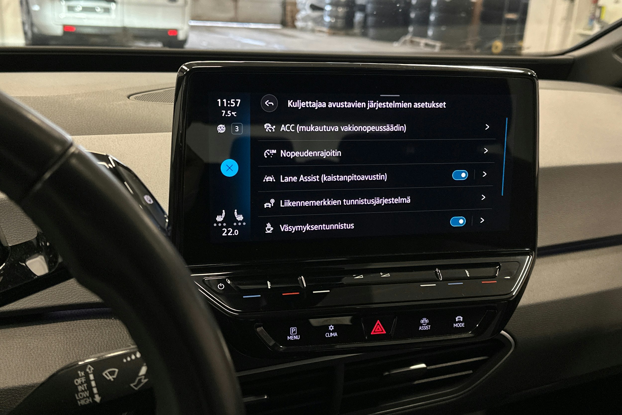 harmaa Volkswagen ID.3 2022 kuva 20.