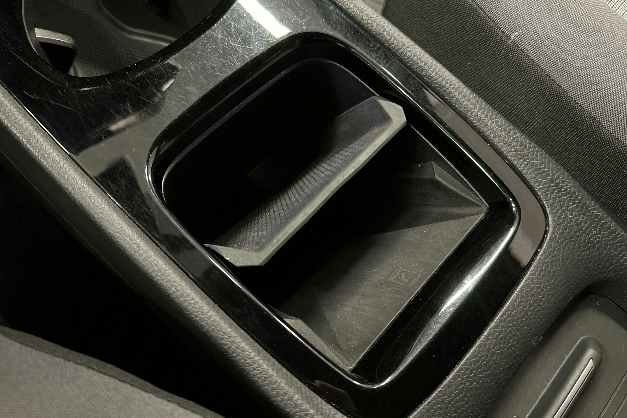 harmaa Volkswagen ID.3 2022 kuva 27.