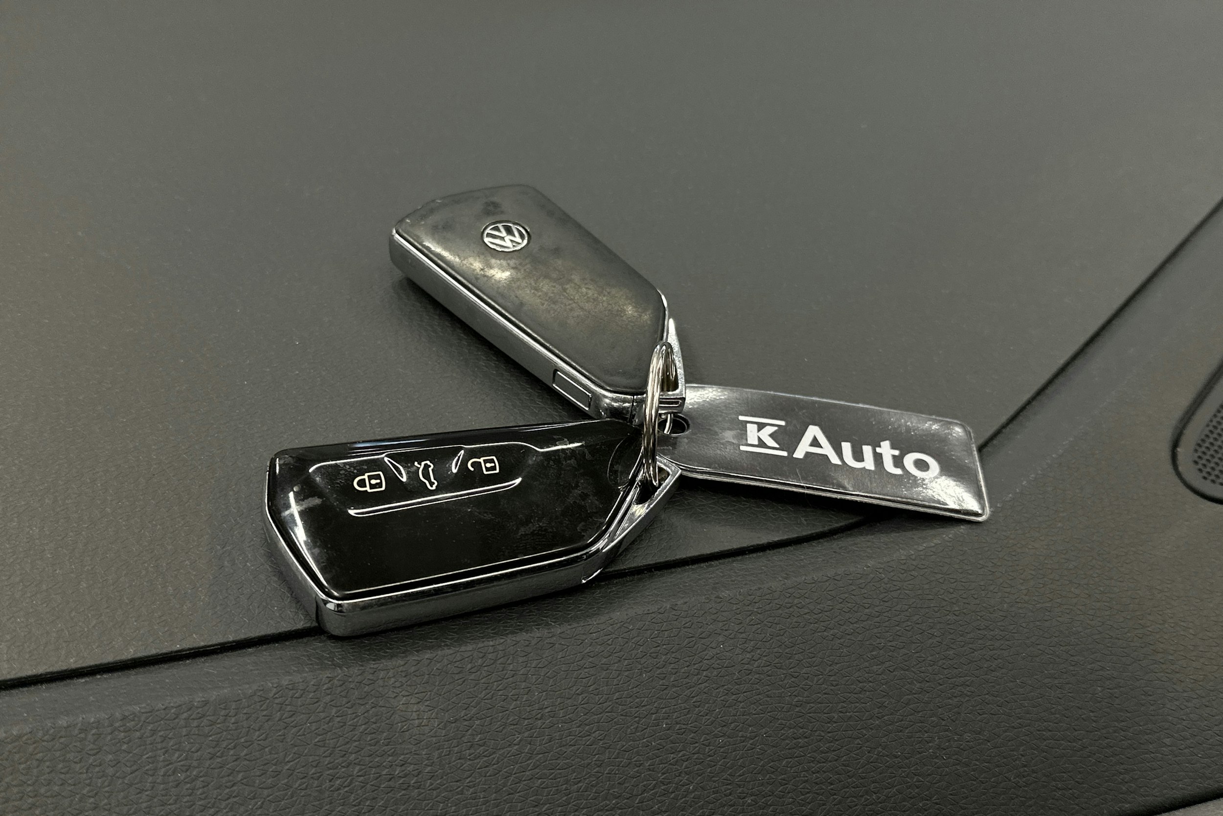 harmaa Volkswagen ID.3 2022 kuva 28.