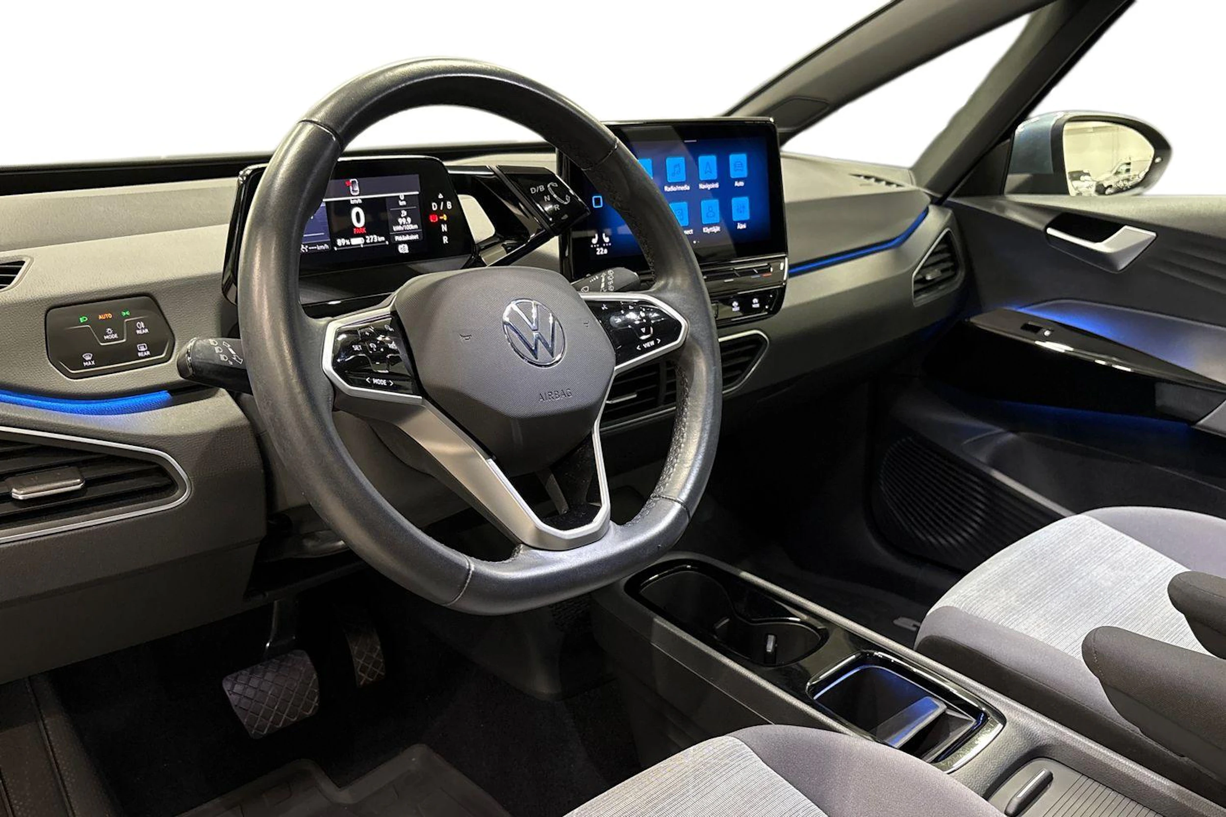 sininen Volkswagen ID.3 2022 kuva 6.