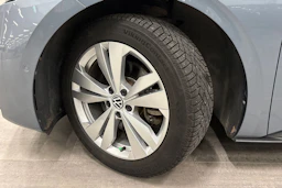 sininen Volkswagen ID.3 2022 kuva 10.