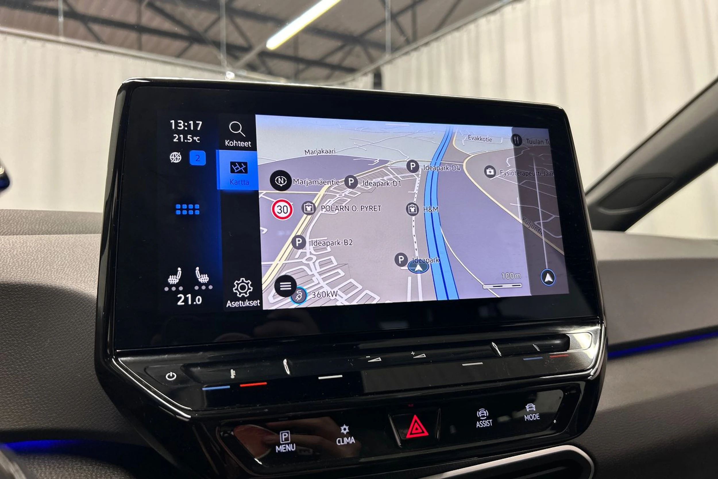 sininen Volkswagen ID.3 2022 kuva 22.