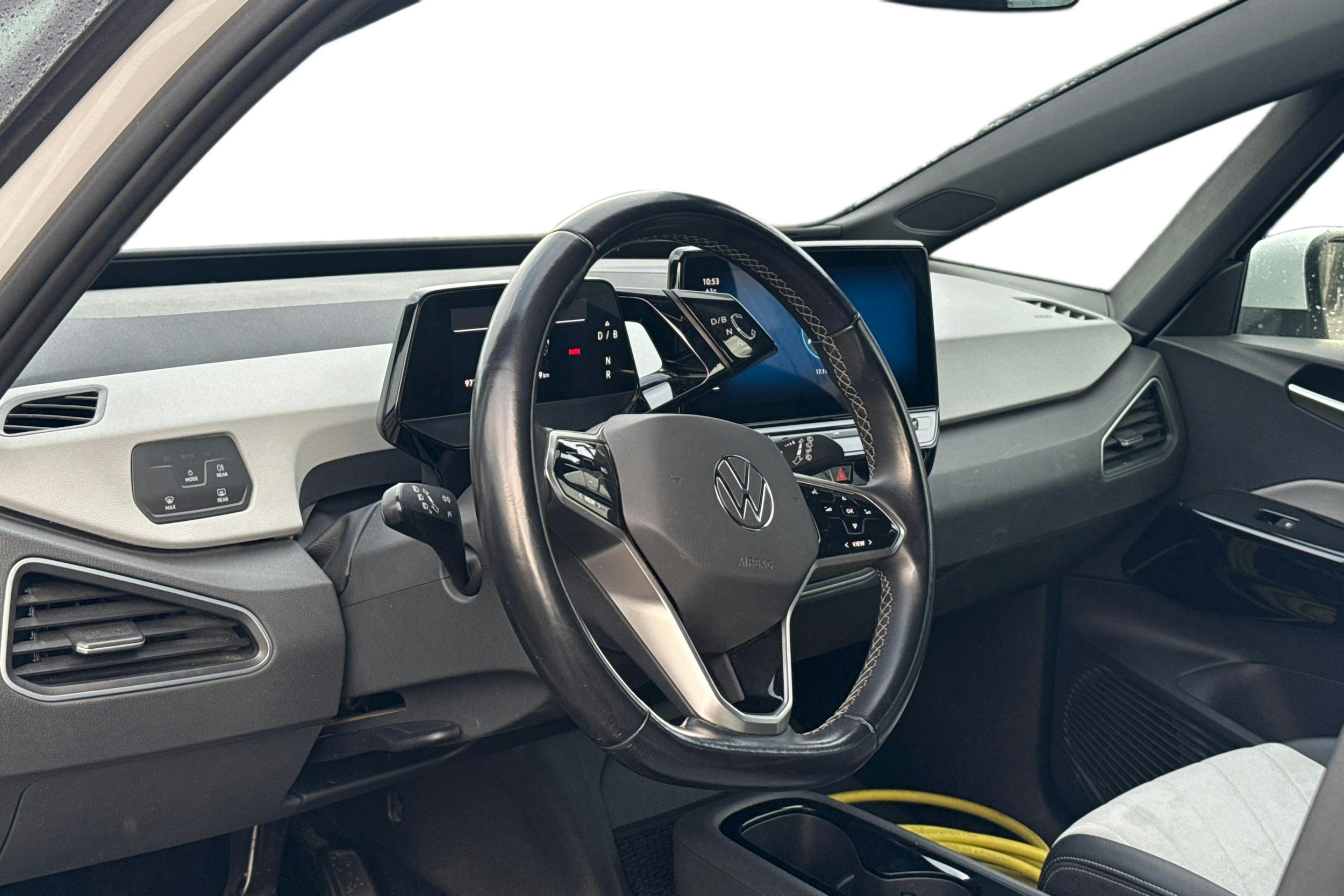 valkoinen Volkswagen ID.3 2022 kuva 3.