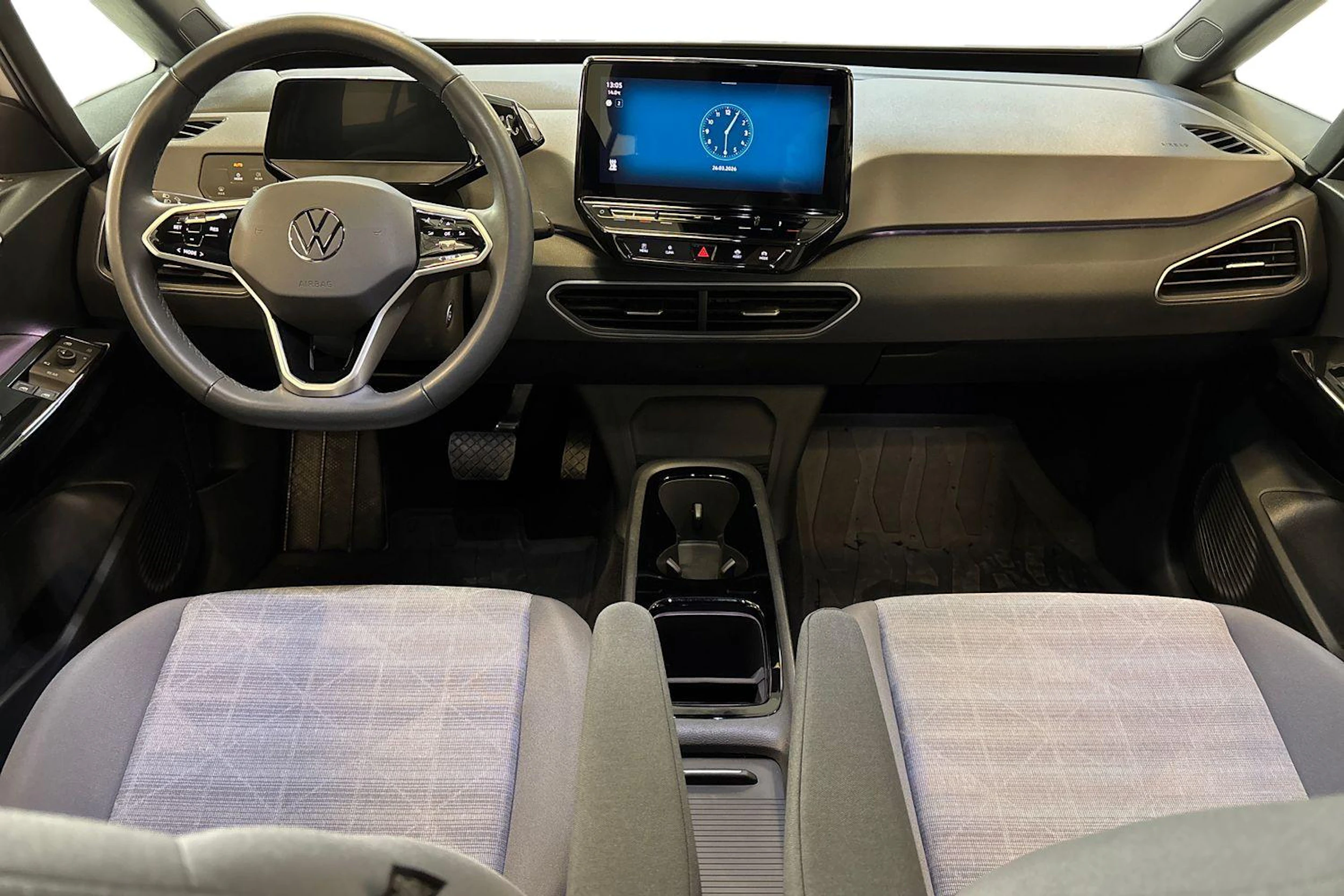 valkoinen Volkswagen ID.3 2023 kuva 7.