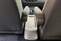 valkoinen Volkswagen ID.3 2023 kuva 13.