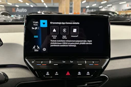 punainen Volkswagen ID.3 2023 kuva 19.