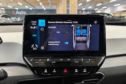 punainen Volkswagen ID.3 2023 kuva 20.