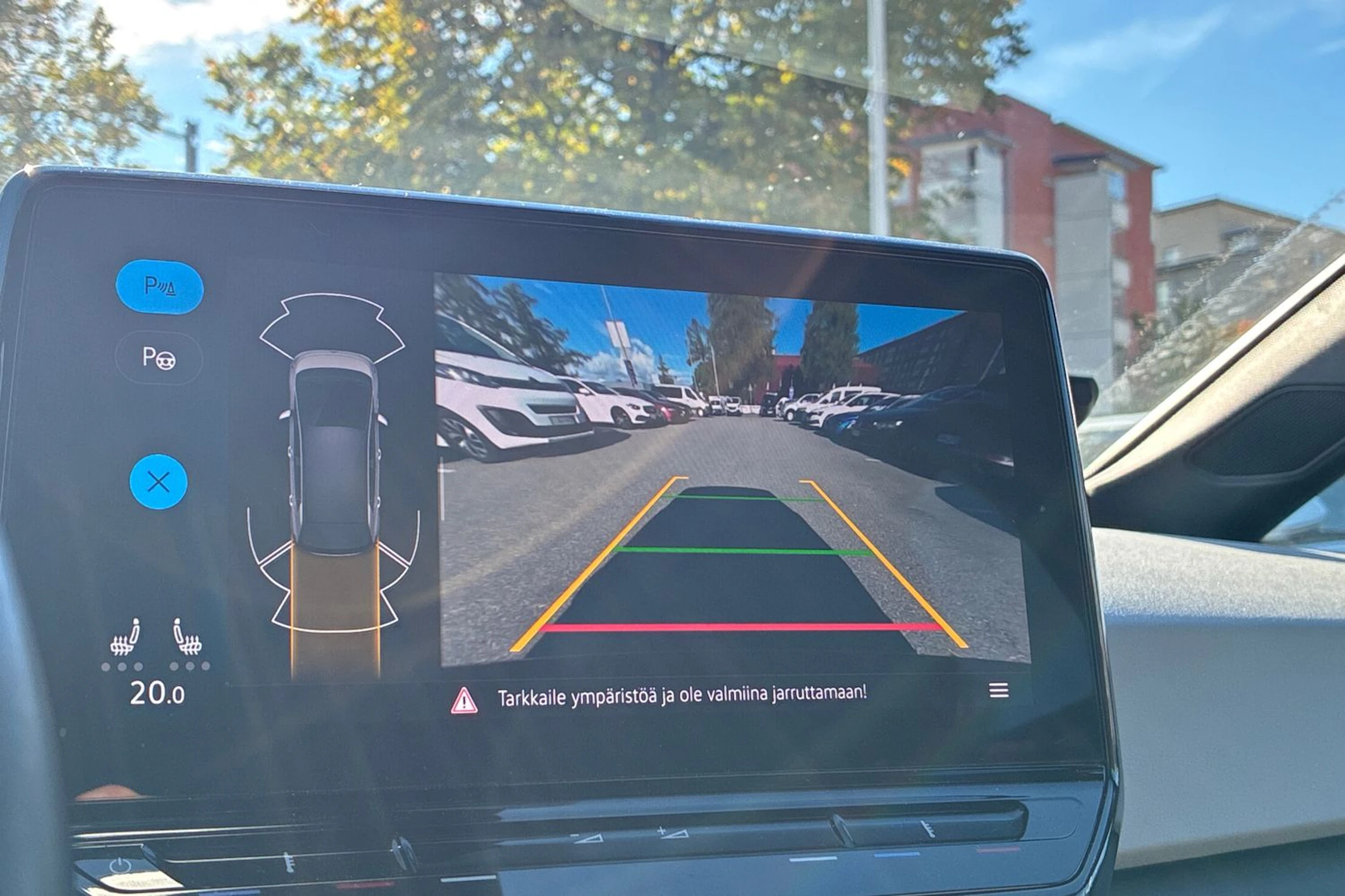 punainen Volkswagen ID.3 2023 kuva 5.