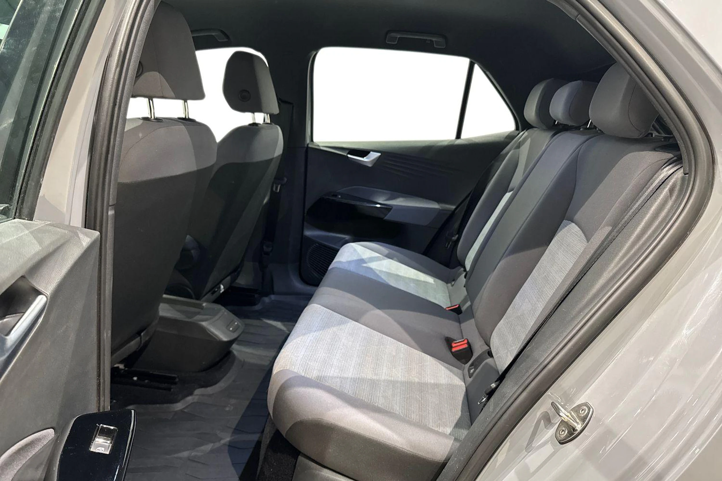 harmaa Volkswagen ID.3 2023 kuva 8.